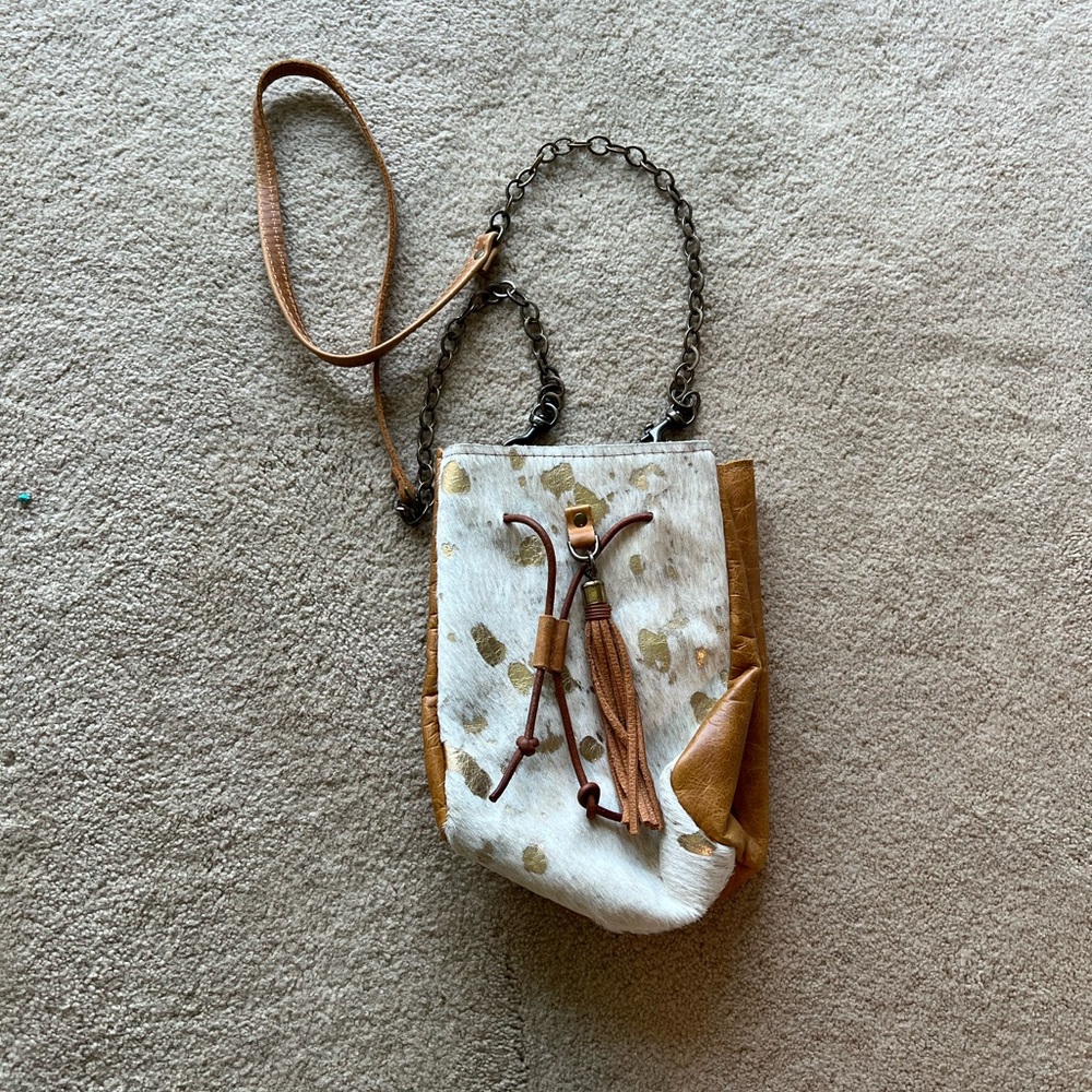 Canoe leather Stylish Tan and Cream Women's Bag